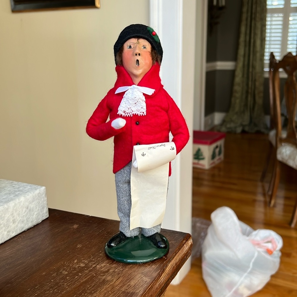 Byers Choice Caroler